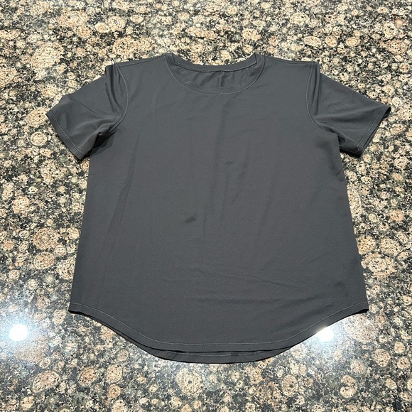 Lululemon training/running shirt. Dark grey. - Picture 3 of 5